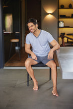 Cargar imagen en el visor de la galería, Pijama Urban Conjunto Playera y Bermuda Con Bolsa, 5029