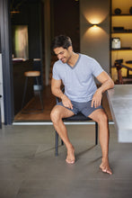 Cargar imagen en el visor de la galería, Pijama Urban Conjunto Playera y Bermuda Con Bolsa, 5029