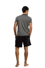 Cargar imagen en el visor de la galería, Pijama Urban Conjunto Playera y Bermuda Con Bolsa, 5029