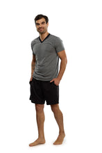 Cargar imagen en el visor de la galería, Pijama Urban Conjunto Playera y Bermuda Con Bolsa, 5029