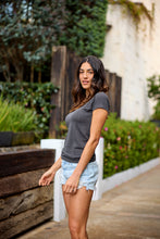 Cargar imagen en el visor de la galería, Pack 3 Playeras Algodon Premium Cuello V, DA9050-3