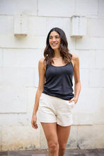 Cargar imagen en el visor de la galería, Pack 3 Camiseta Lisas Sin Mangas DA9071-3