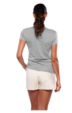 Cargar imagen en el visor de la galería, Playera Cuello V Algodon Premium, DA9050