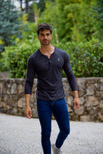 Cargar imagen en el visor de la galería, Playera Manga Larga Deportiva Cuello Aletilla, 0124