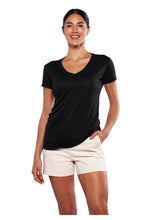 Cargar imagen en el visor de la galería, Playera Cuello V Algodon Premium, DA9050