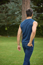 Cargar imagen en el visor de la galería, Camiseta Músculo Sin Mangas, JR410